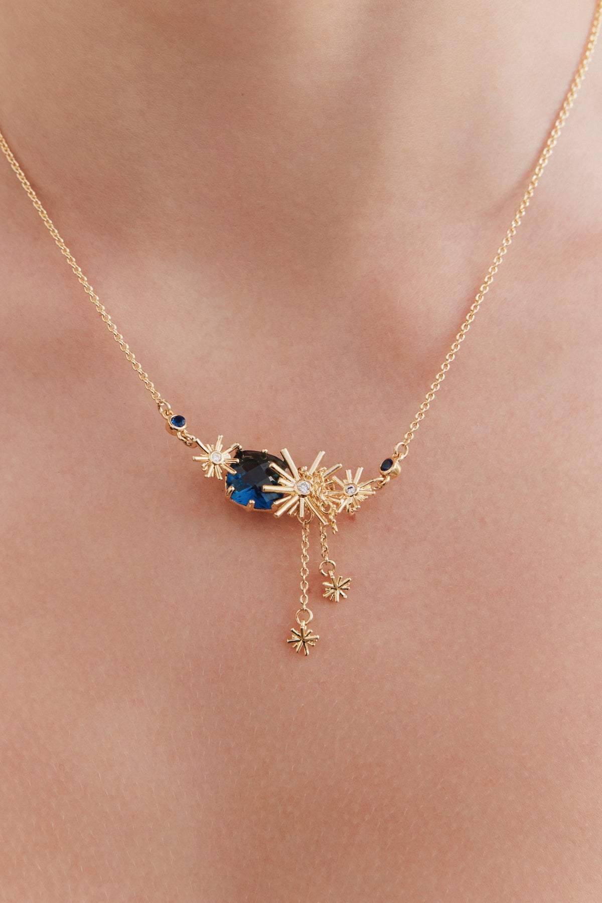 BZ400705 - Necklace 42+5cm NUIT ETOILEE — worn by a model