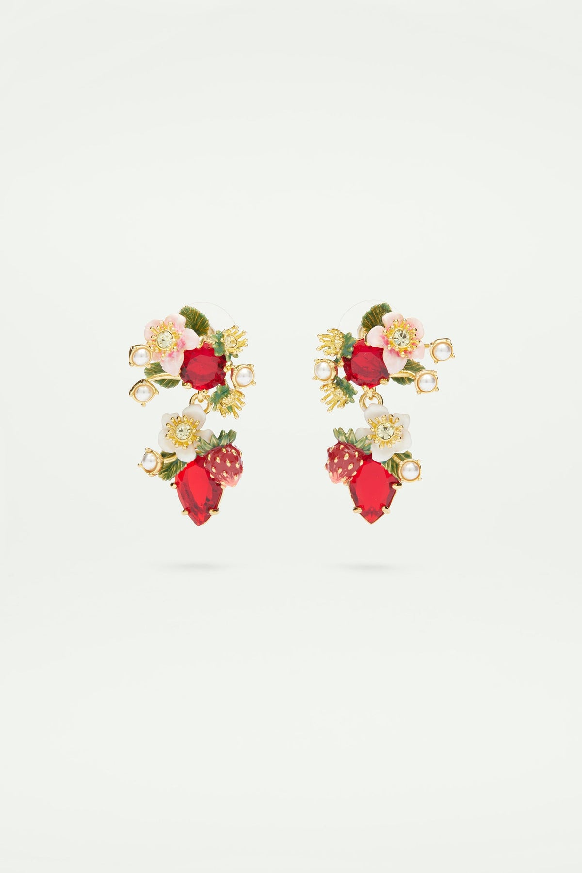 Post Earrings LE BOIS GOURMAND — front view