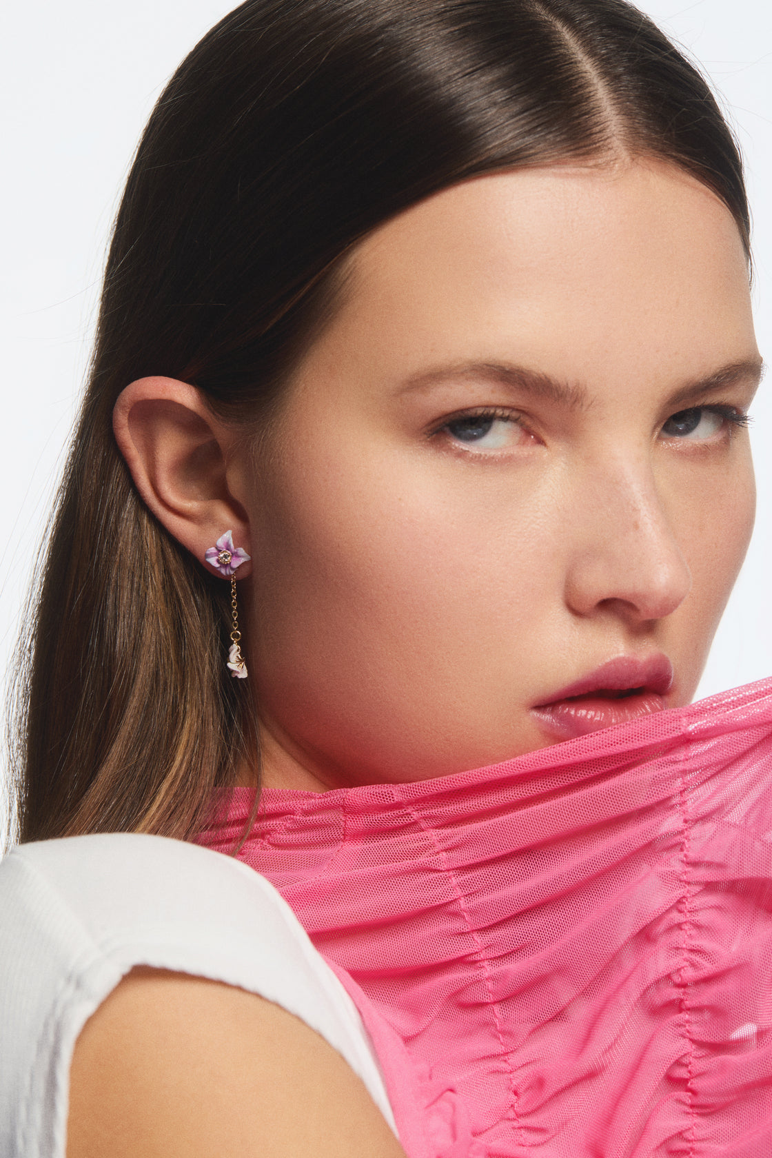 Post Earrings JARDIN D'HORTENSE — worn by a model