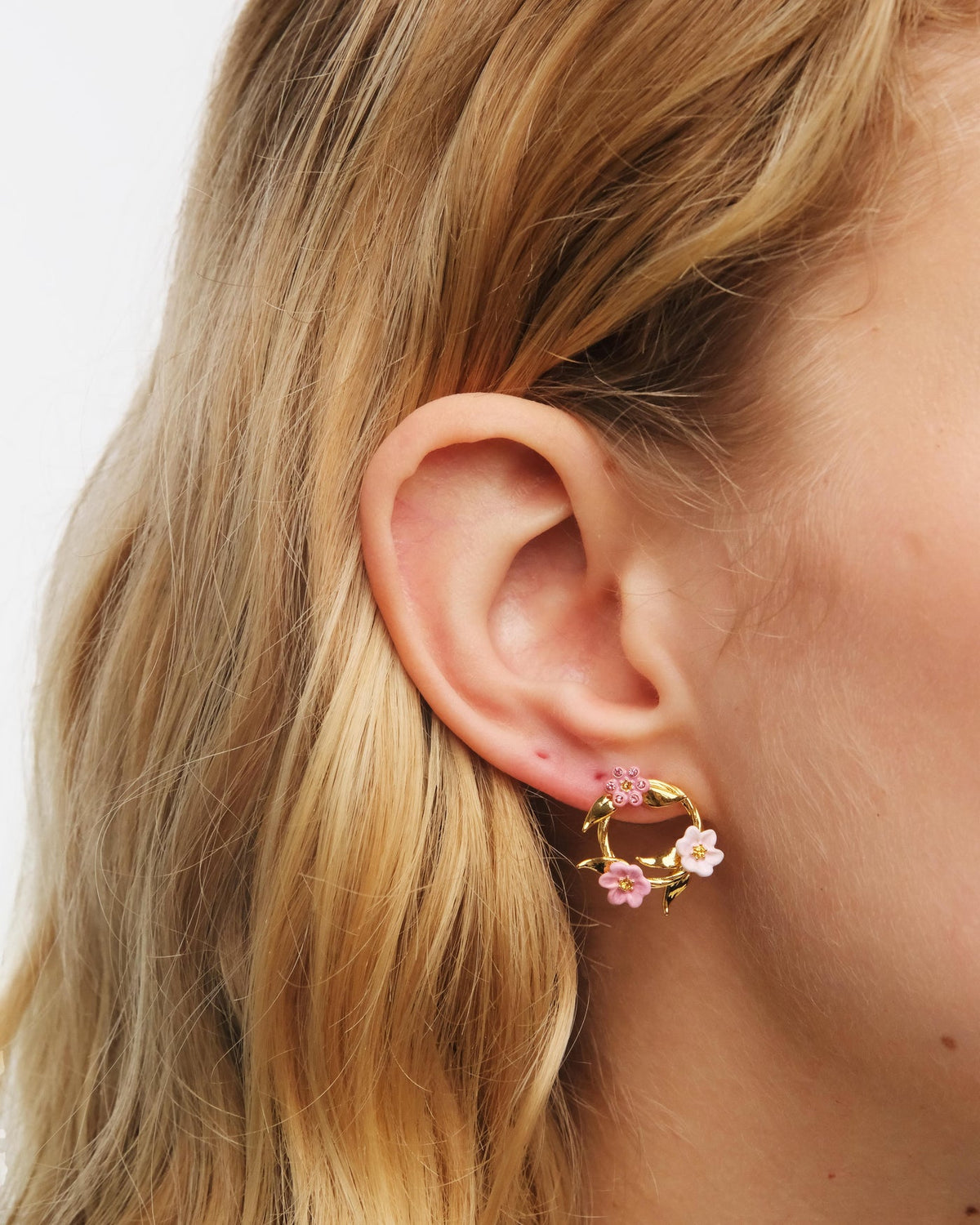 Post Earrings SECRET DE PARFUMEUR — worn by a model