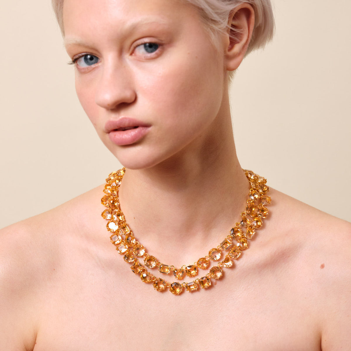 Necklace 49cm LA DIAMANTINE Fleurs des Poètes — worn by a model