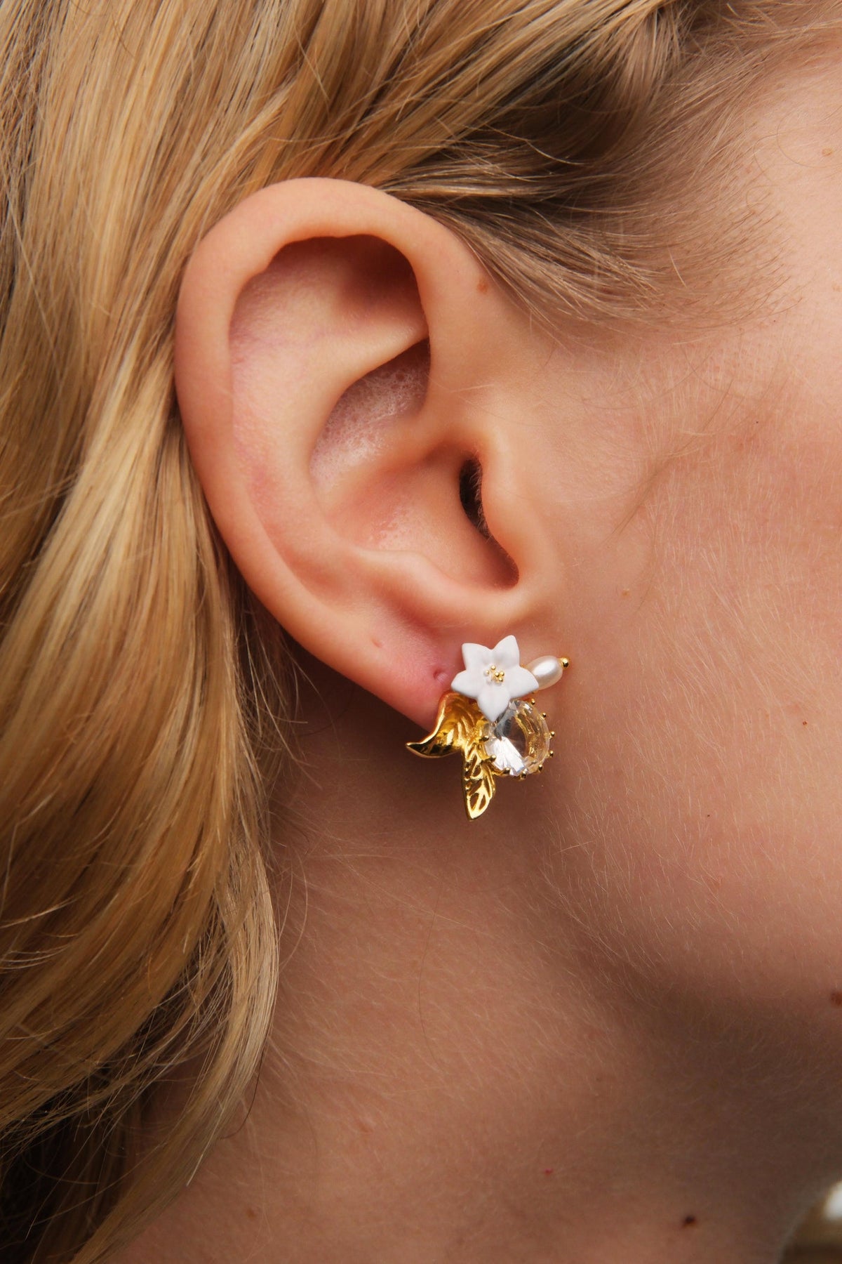 Post Earrings LA PETITE MESSAGERE — worn by a model