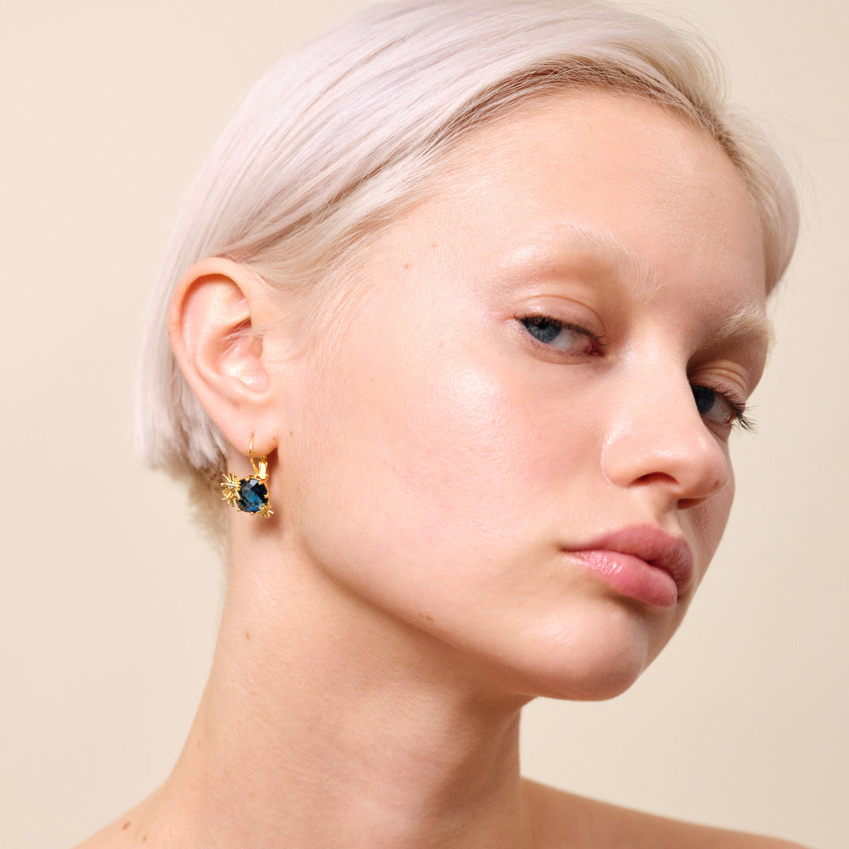 BW400531 - Sleeper Earrings NUIT ETOILEE — worn by a model