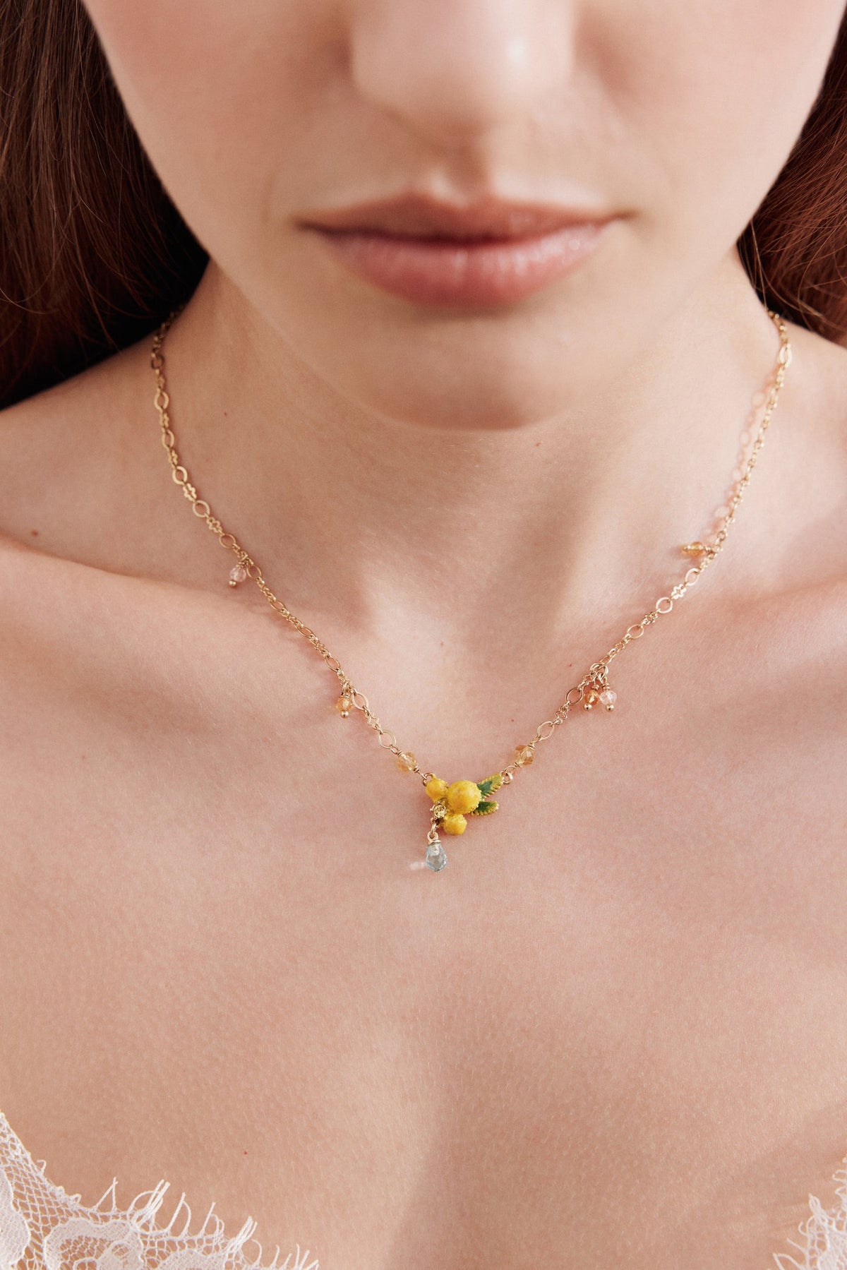 Necklace 40+4cm JARDINS DE PROVENCE Little mimosa — worn by a model