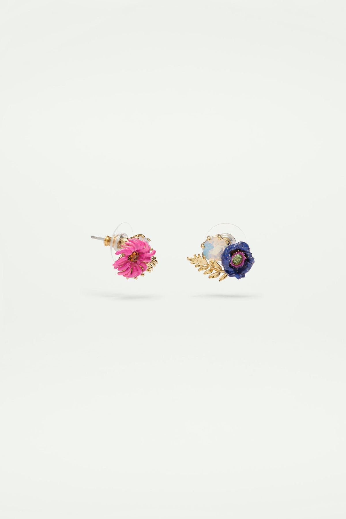 Post Earrings FLEURS IMAGINAIRES — detail view