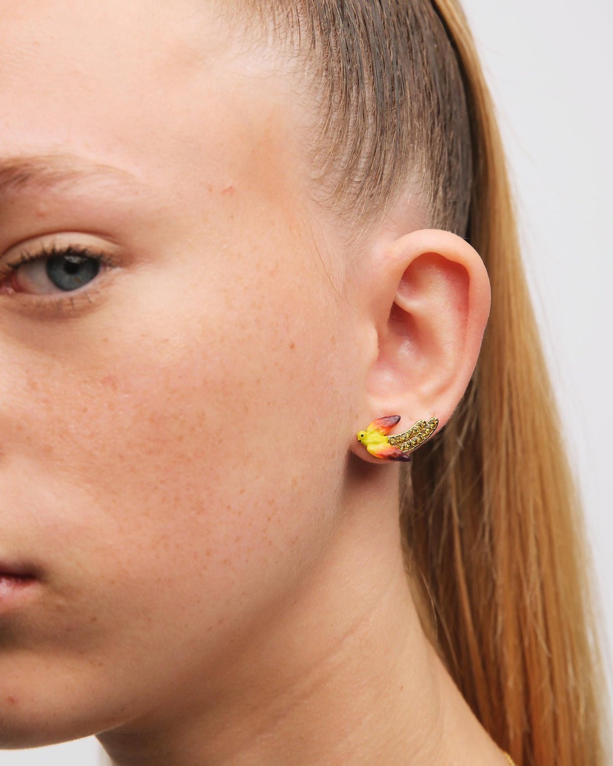 Post Earrings ARBRE DE VIE — worn by a model