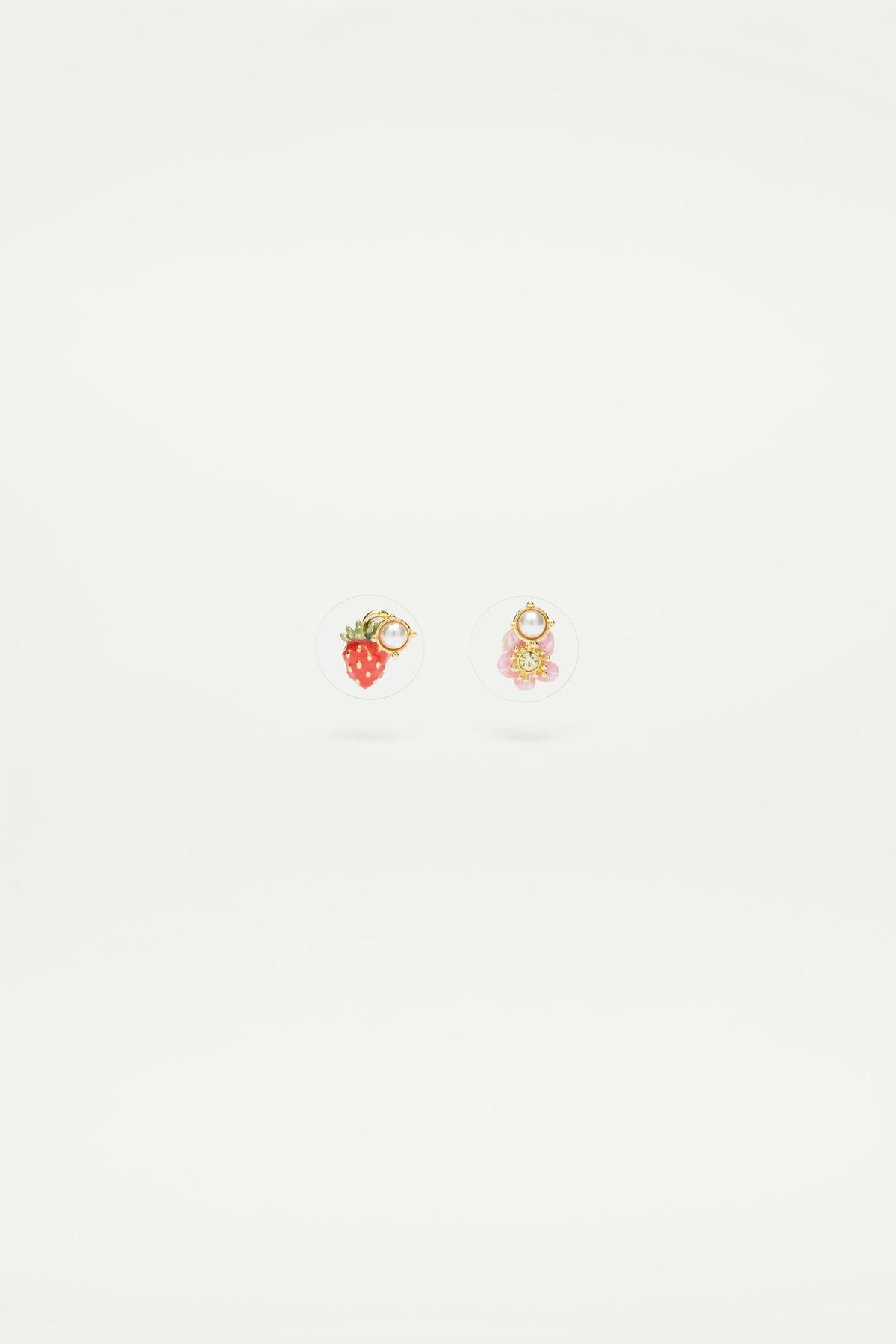 Post Earrings LE BOIS GOURMAND — front view