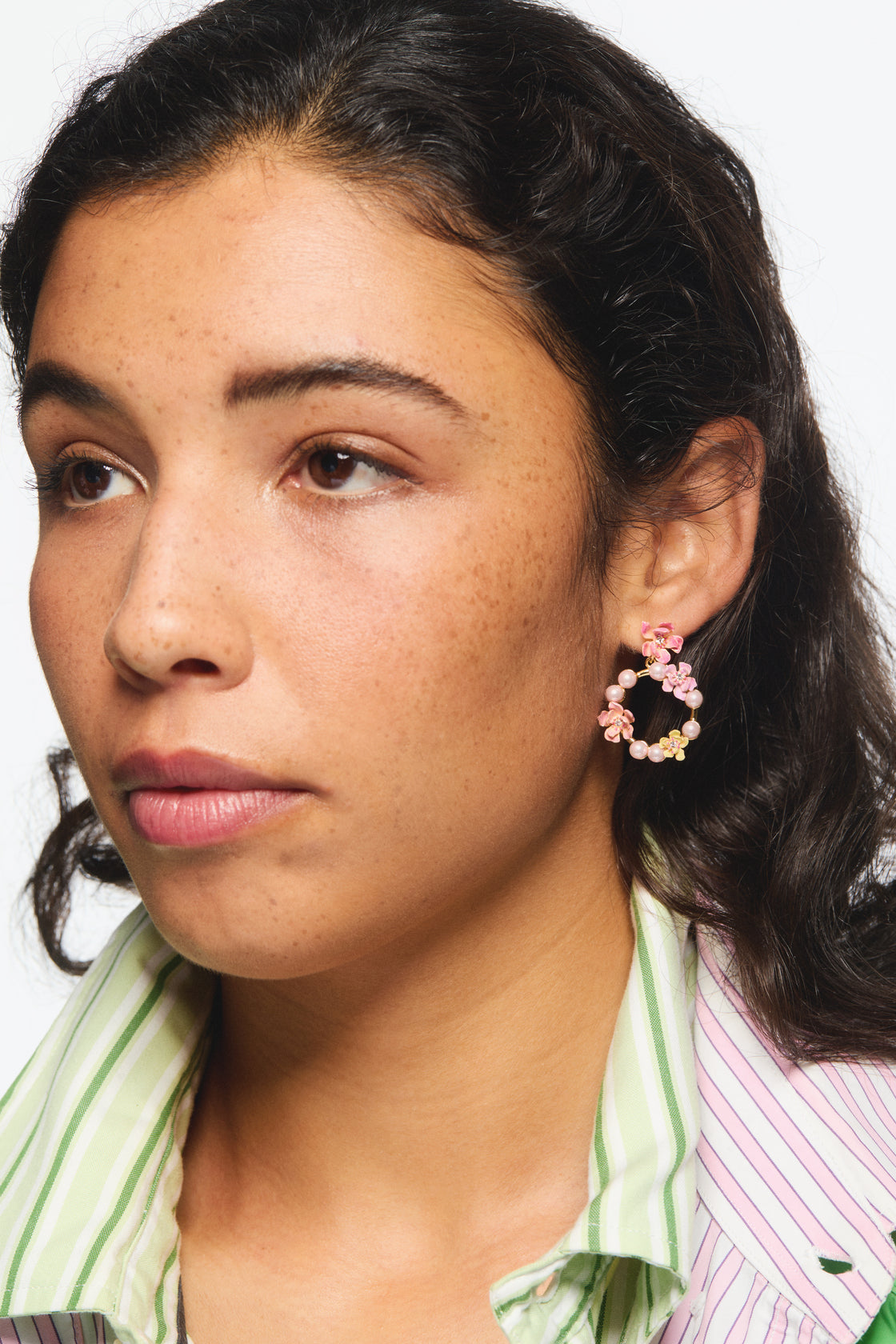 Clip Earrings FANTASMAGNOLIA — worn by a model
