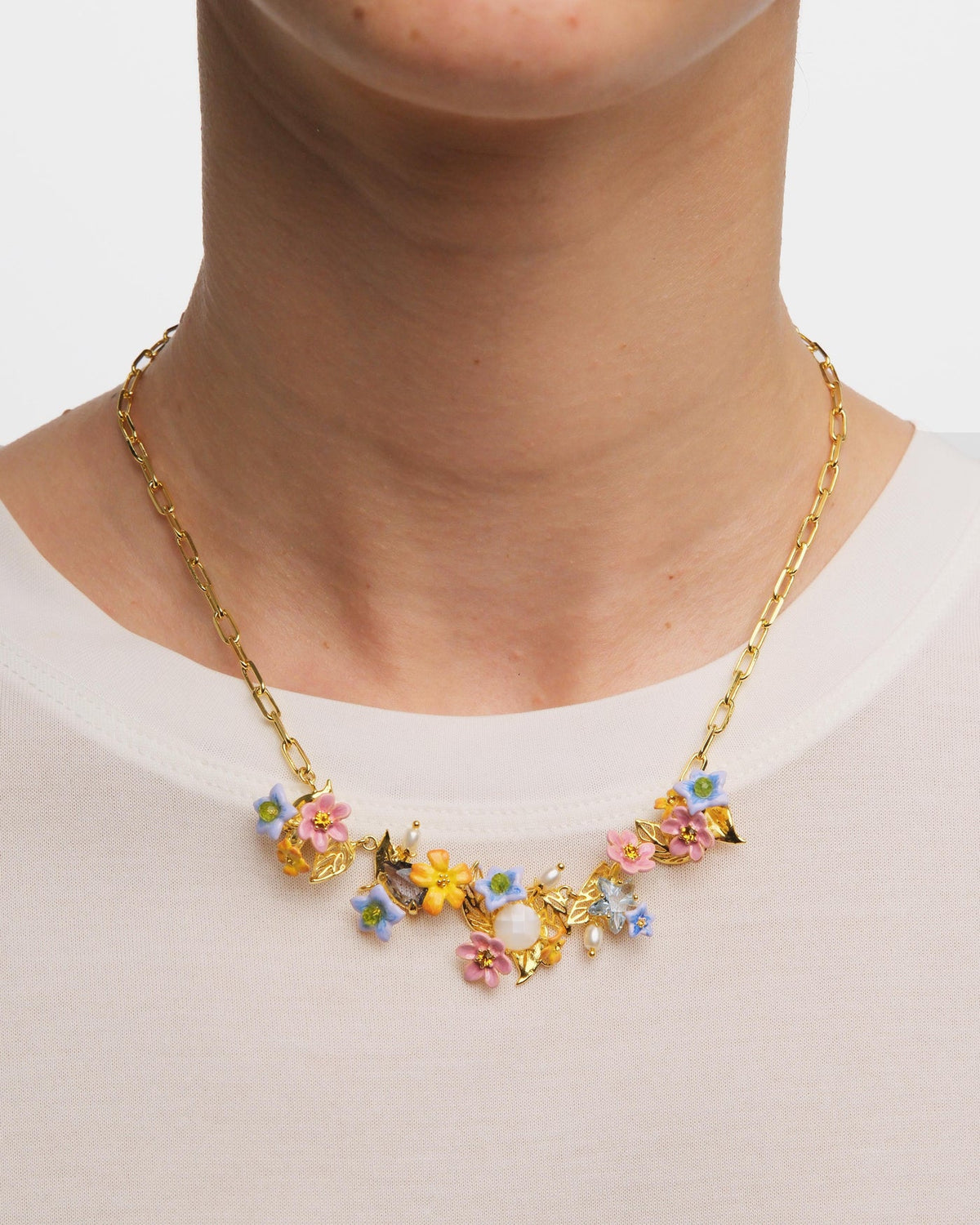 Necklace 42+5cm LE TEMPS DES RÊVES — worn by a model